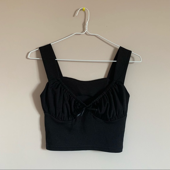 Black crop tank top - Picture 1 of 2